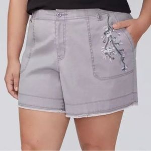 NWT Lane Bryant Girlfriend Floral Embroidered Shorts in Size 16